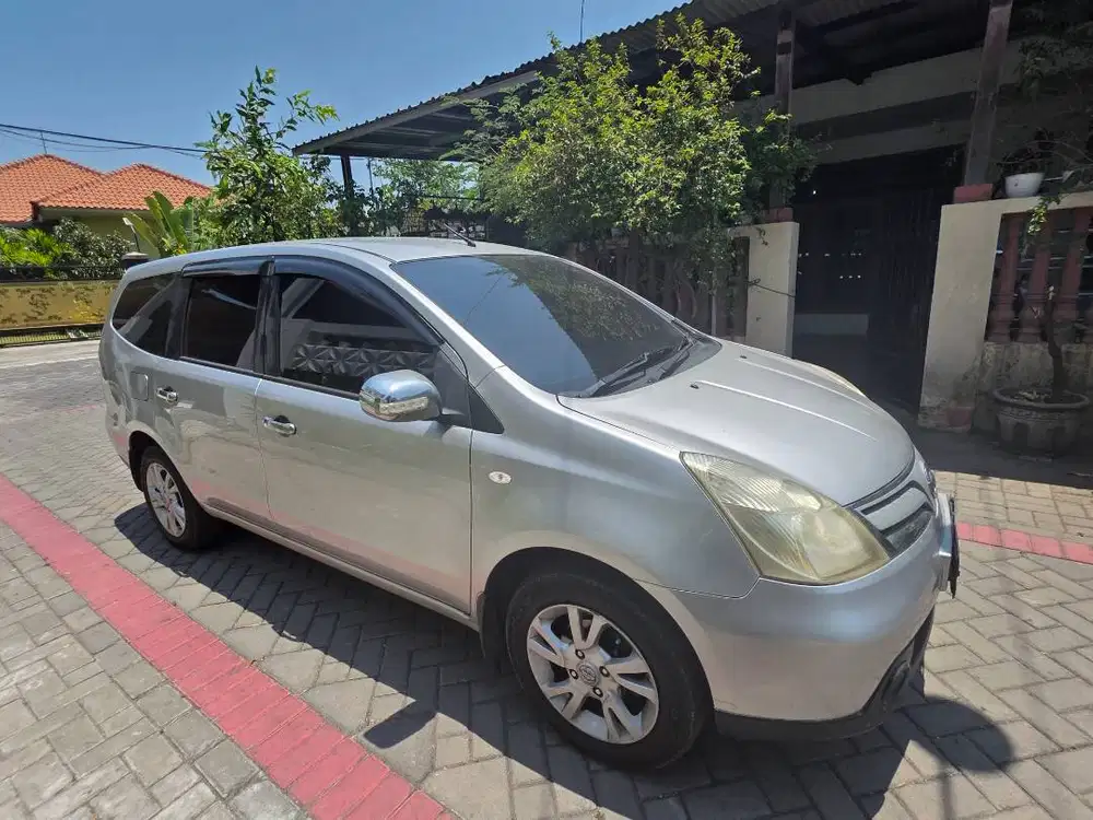 Dijual Cepat Grand Livina
