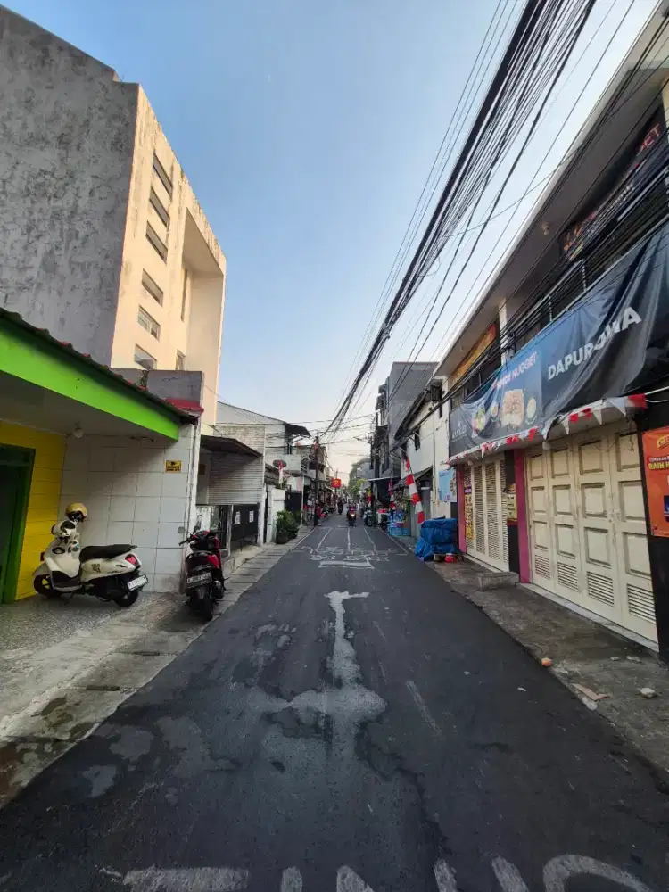Dijual kos-kosan aktif dekat stasiun mrt