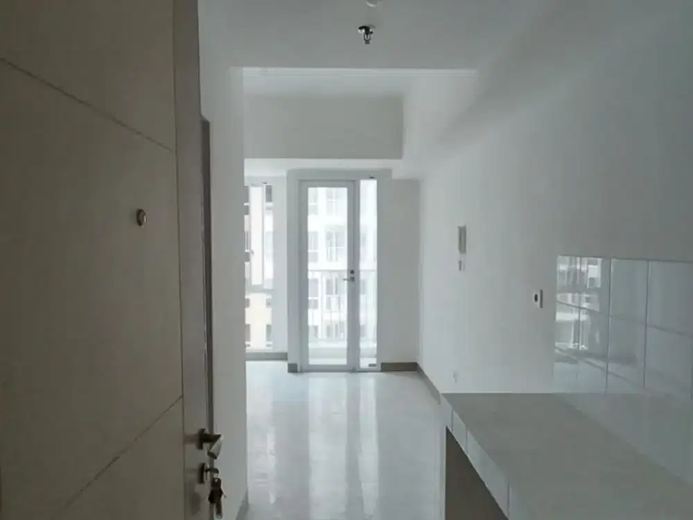 jual cepat apartemen tokyo riverside PIK2  tipe studio kosongan