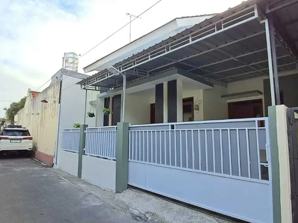 rumah cantik siap huni di maguwoharjo area bandara adisucipto jogja