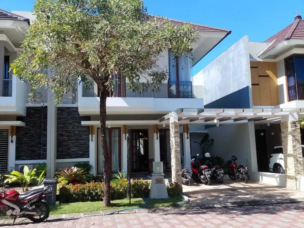 Rumah mewah dalam perumahan Elit jalan kaliurang dekat UGM  Jogja