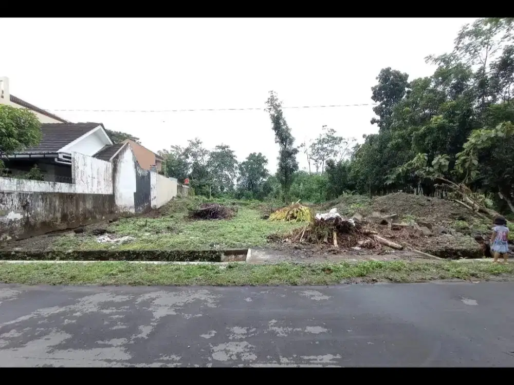 Tanah Pekarangan murah strategis area maguwoharjo wedomartani jogja