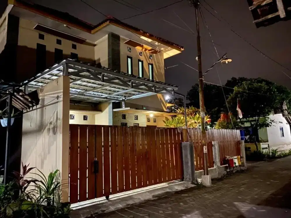 Rumah murah cantik 2 lantai area ringroad jombor Jogja dekat  UTY