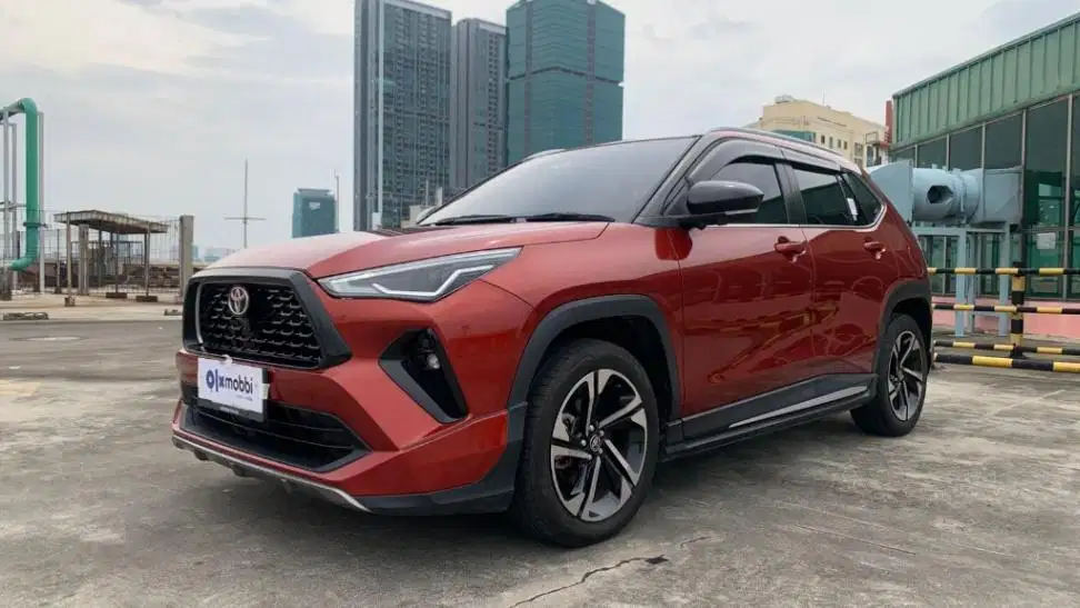 KM Rendah - Toyota Yaris Cross 1.5 S GR TSS Bensin-AT 2023