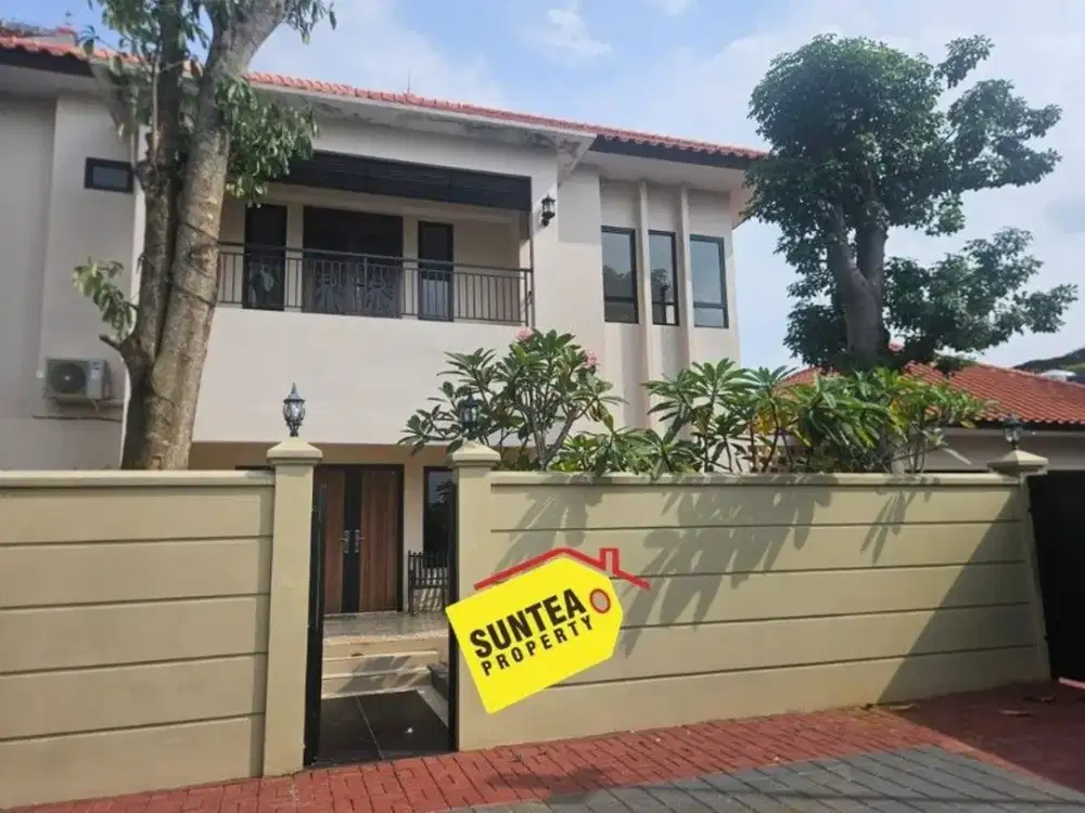 Dijual Rumah 2 Lantai Strategis Luas LT 580 m² 6 KT Kebayoran Baru Jakarta Selatan Harga Menarik!