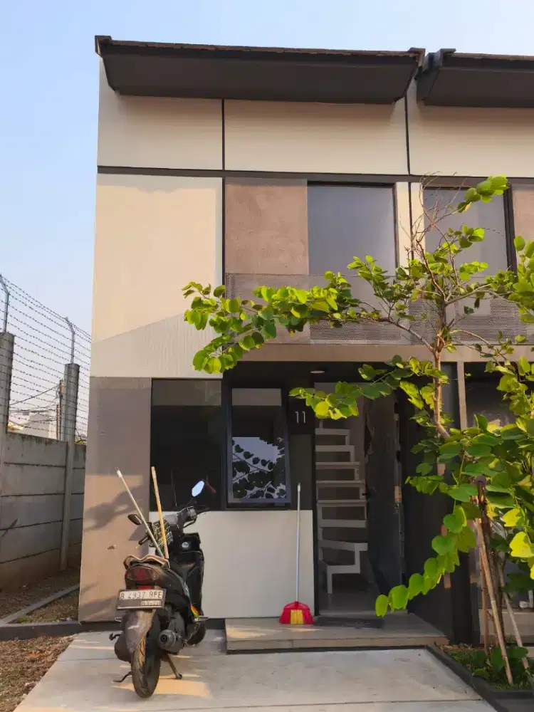 DISEWAKAN CLUSTER PARK SERPONG XYZ CHARM PERTAHUN
