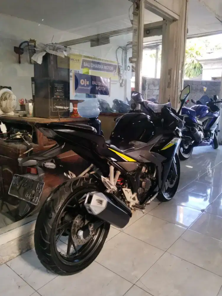 Honda CBR. 150 CC 2017 cash. Bali dharma motor