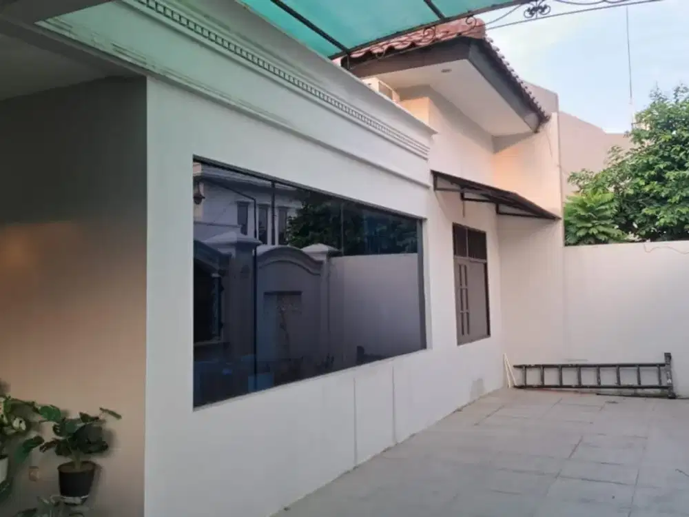 DIJUAL Rumah dengan Konsep Open Space yang sangat Nyaman dan Strategis di Billly & Moon, Duren Sawit, Jakarta Timur