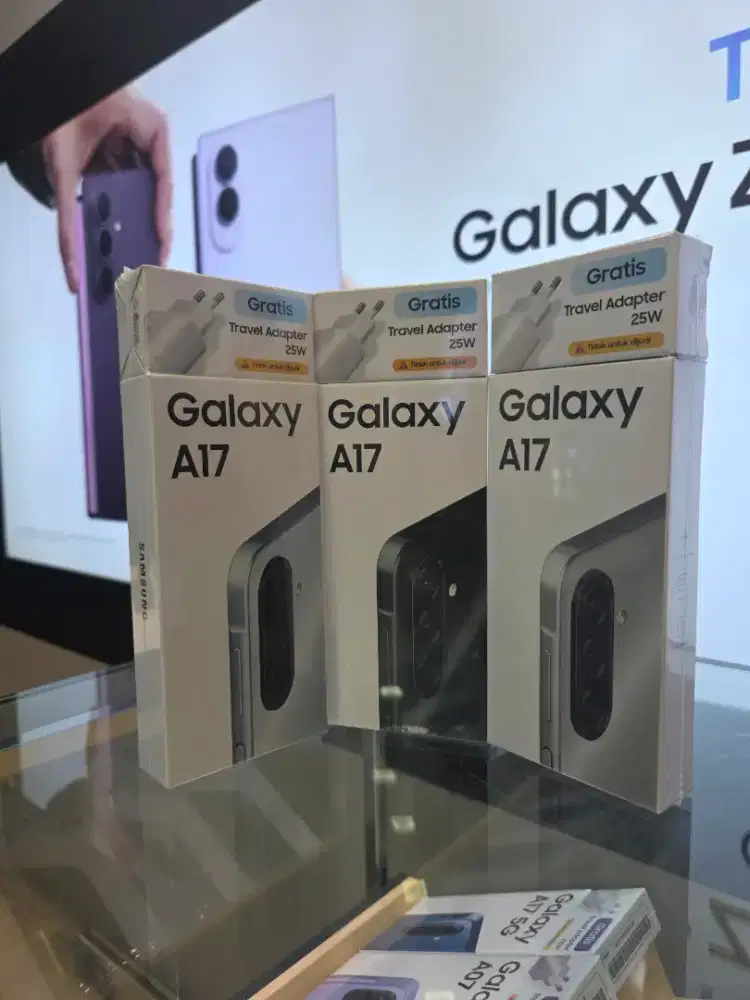 SAMSUNG GALAXY A17 LTE 8/256 GB FREE KEPALA CHARGER 25W.