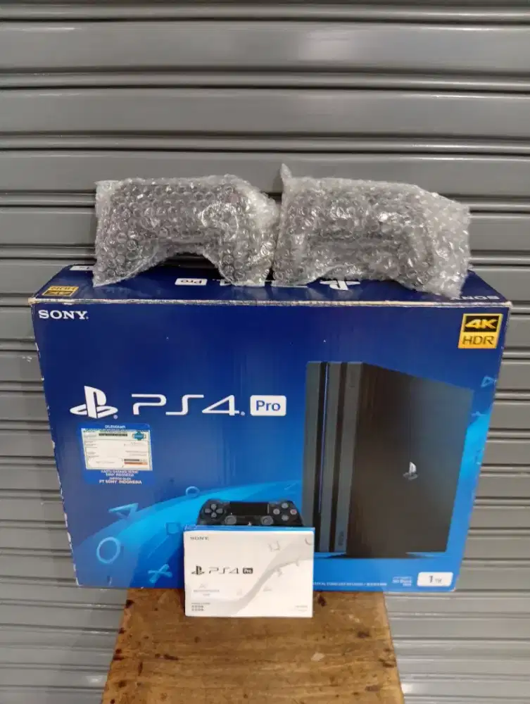 PS4 PRO 1TB 4K EX SONY INDO + 2 STIK LIGHTBAR ORIGINAL SONY FULL GAME