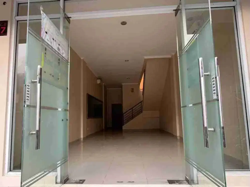 DiSewakan  Murah Ruko Madison Kota Wisata