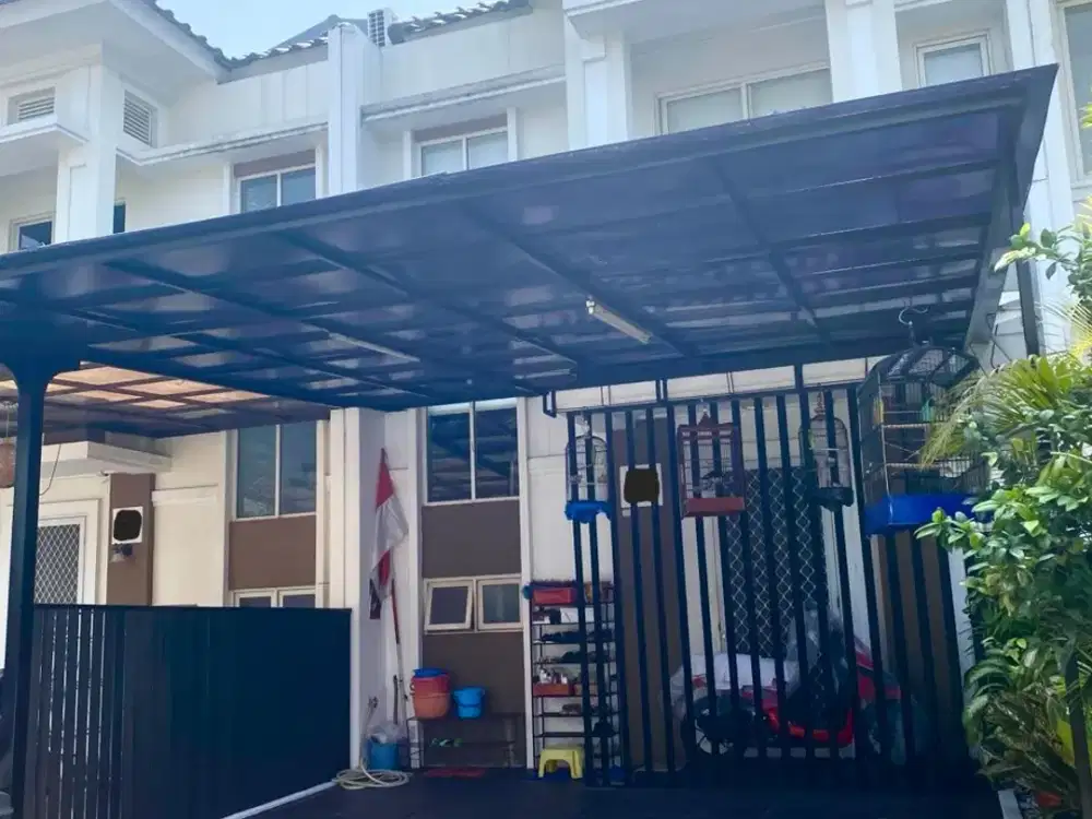Rumah 2 Lantai 3 Kamar Hadap Selatan di Residence One