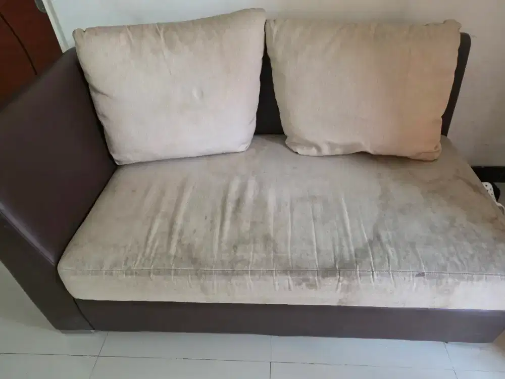 Sofa malas empuk