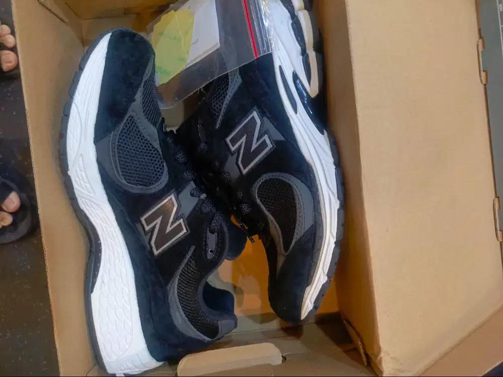 JUAL NB 2002R BLACK AND WHITE