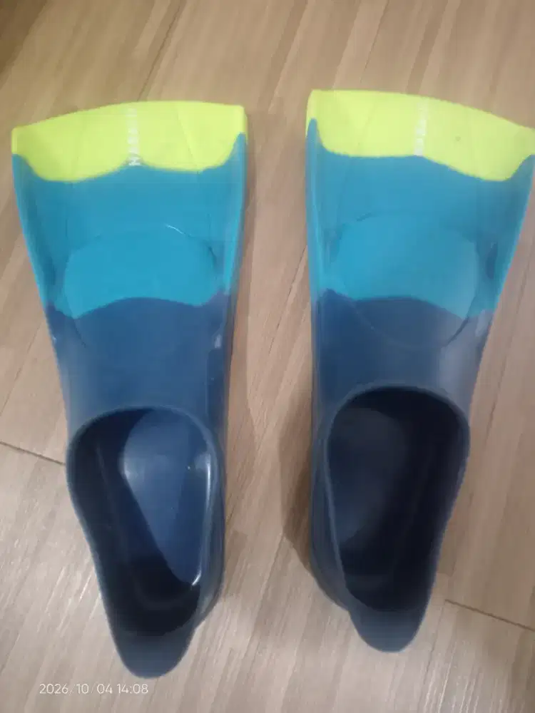 Sepatu katak renang, brand  Nabaiji , EU 38