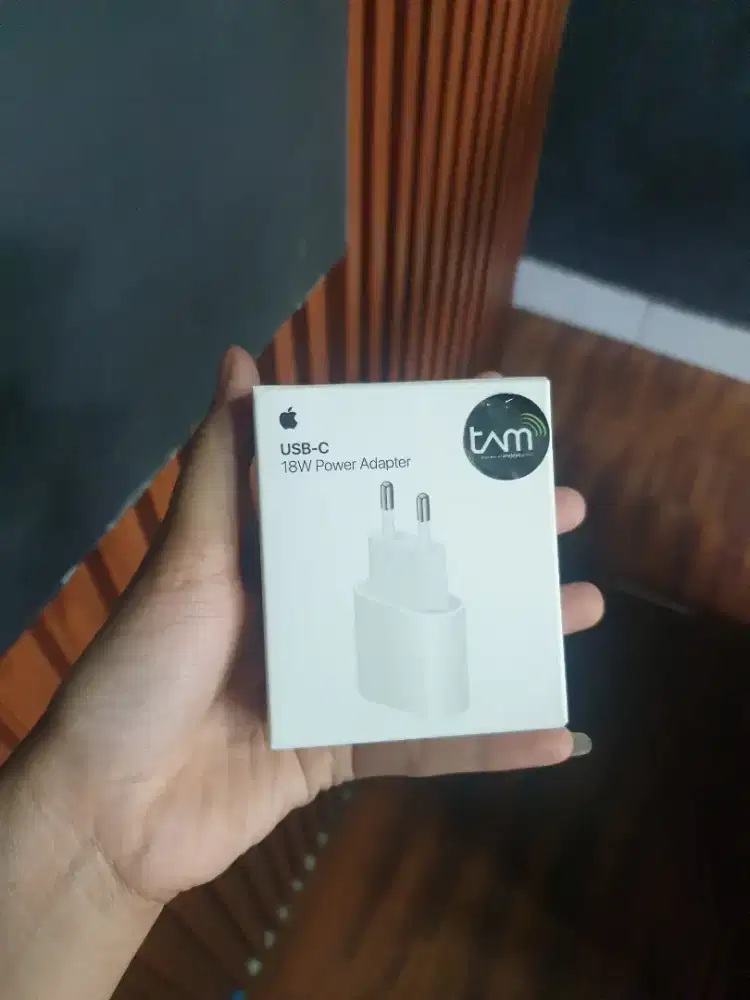 Adapter Charger 20W Baru Fast Charging USB-C untuk iPhone