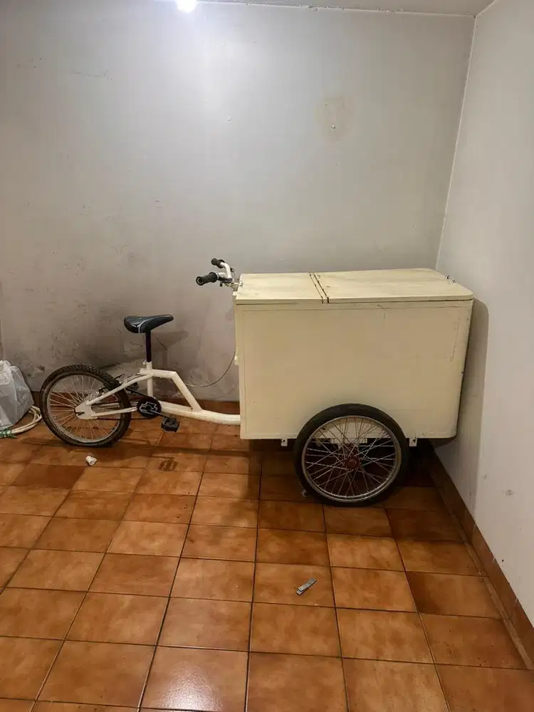 Gerobak es kopi keliling