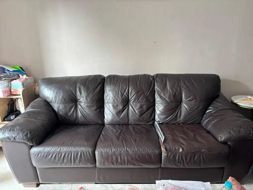 Jual sofa informa leather 5 seater