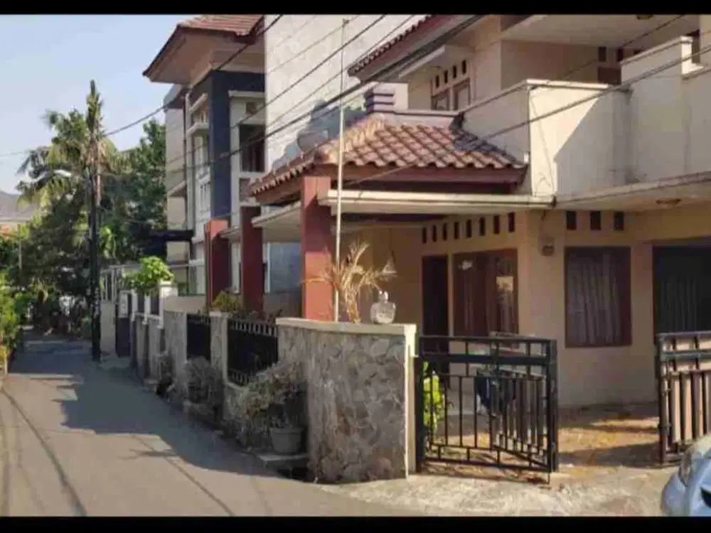 Jual rumah di jalan biru laut cawang jaktim