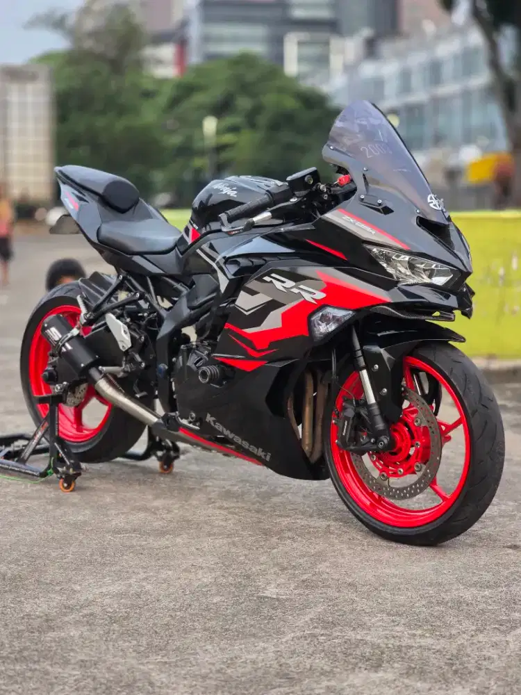 Kawasaki ZX25R NON ABS Plat D