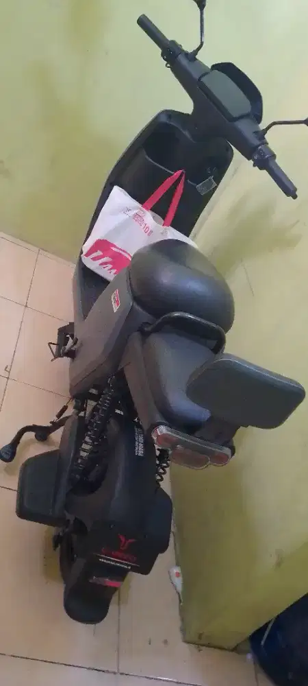 Sepeda listrik uwinfly D65 mulus seperti baru