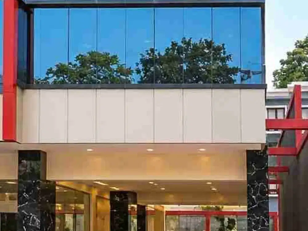Gedung 5 Lantai Siap Pakai di Cikini Menteng Jakpus