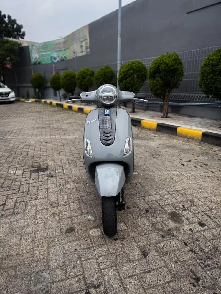 VESPA LX 125 IGET FL 2024 ABU - TERMURAH