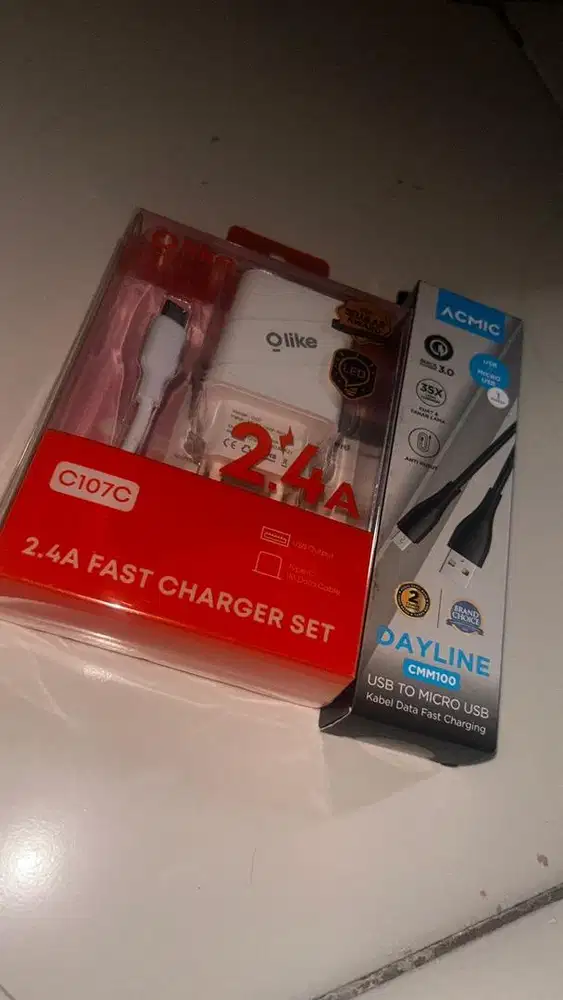 Charger o like new dan usb