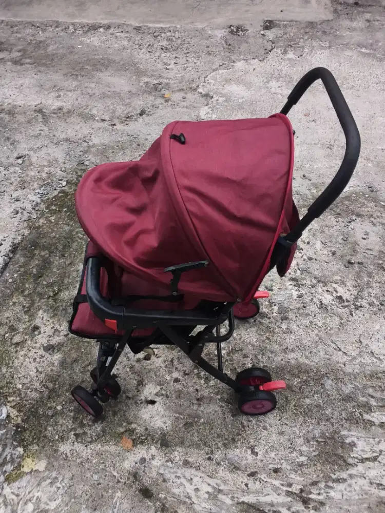 Stroller 85% bagus