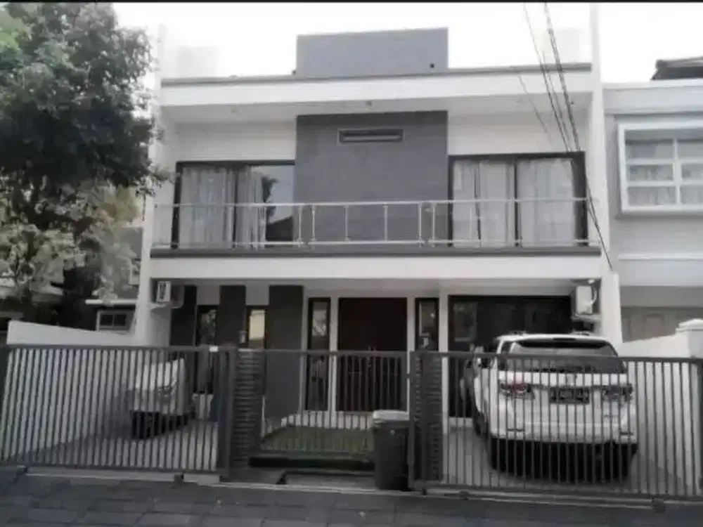 Rumah 2,5 lantai Janur Elok Sport Mall Kelapa Gading Jakarta Utara