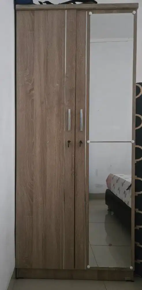 Lemari mininalis 2 pintu