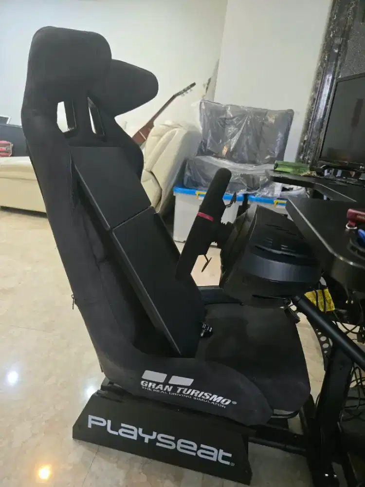 PLAY SEAT EVOLUTION (KURSI GAME)
