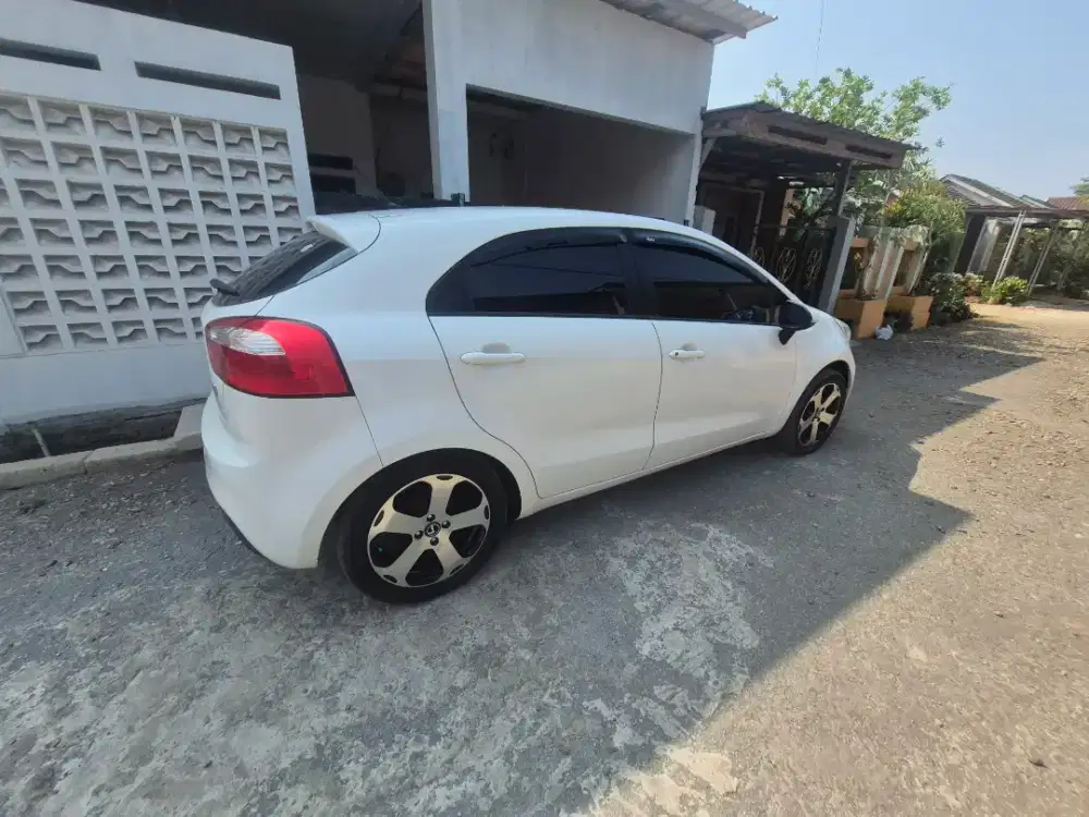 KIA ALL NEW RIO 2012