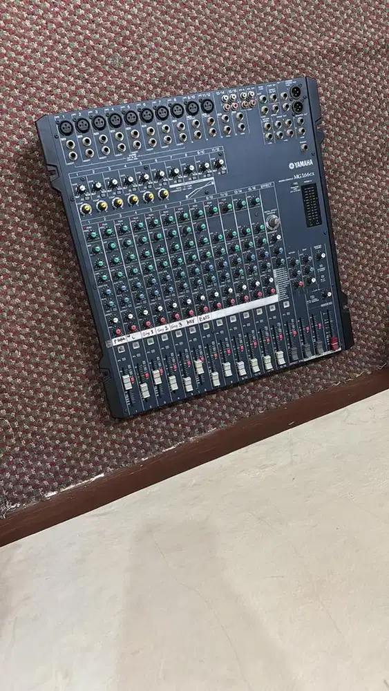 Mixer Yamaha MG166CX Original