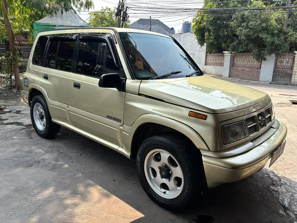 Suzuki Escudo Nomade 2001 – SUV Klasik Siap Pakai, Pajak ON