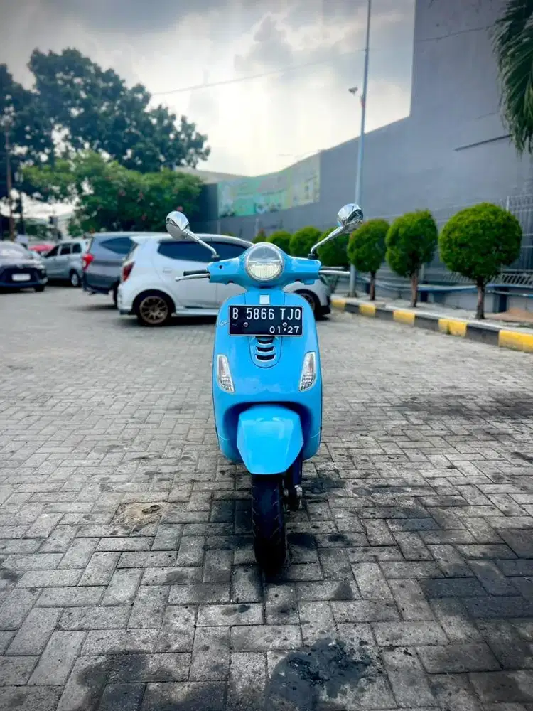 VESPA LX 125 IGET FL 2021 BIRU - TERMURAH