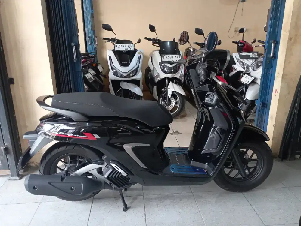 KM 500 perak HONDA STYLO CBS 2025 Gress