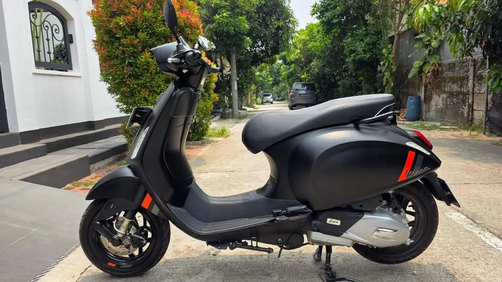 Dijual Vespa Sprint S Iget 150 ABS 2025