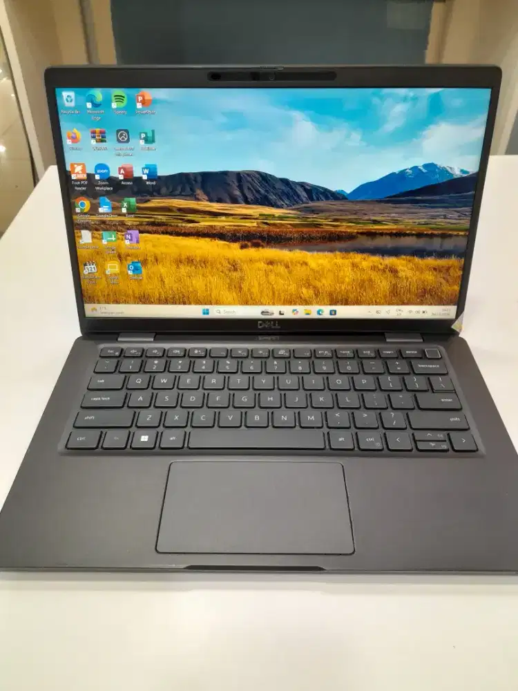 Dell Latitude 7320 core i7 gen 11 RAM 16GB SSD 256GB intel iris xe ori