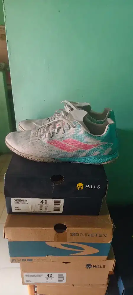 Sepatu futsal Mills xenon