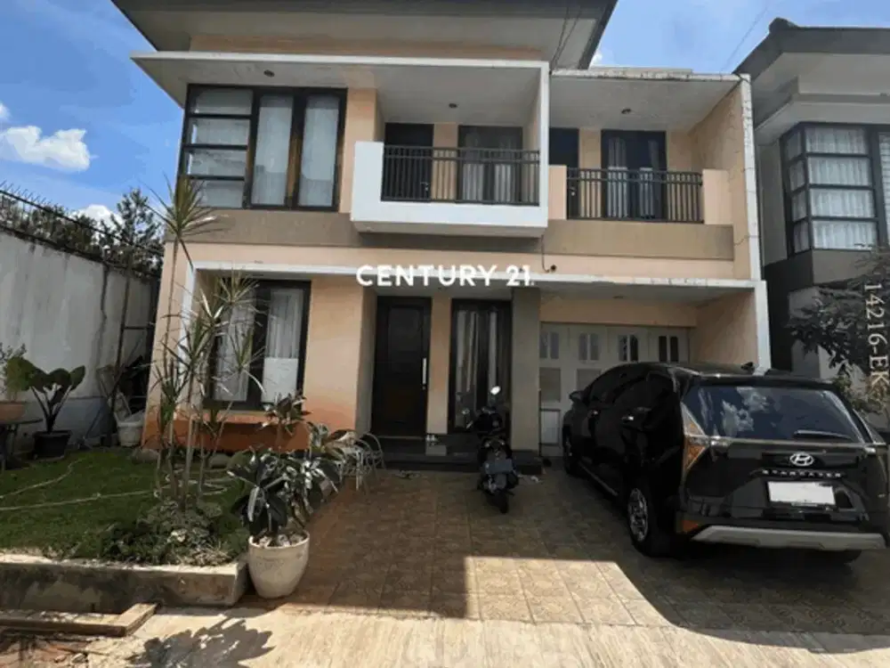 Dijual Rumah Dua Lantai Dengan Halaman Luas Dekat Kampus