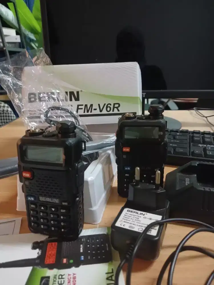 Handy Talkie (HT)