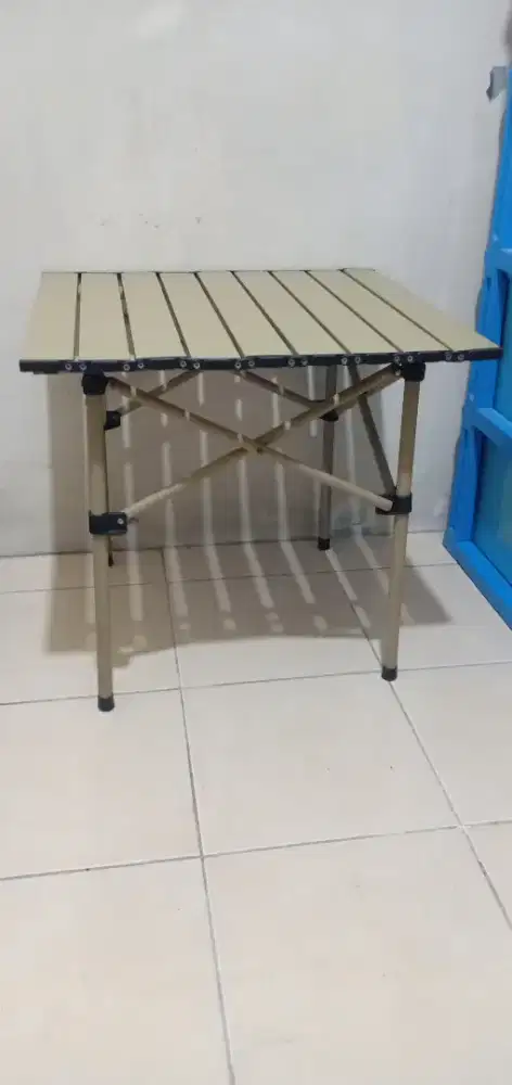 Meja Lipat Serbaguna