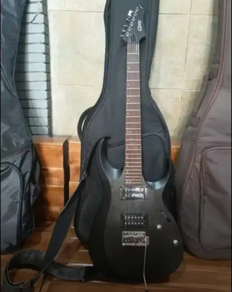Gitar listrik cort X100