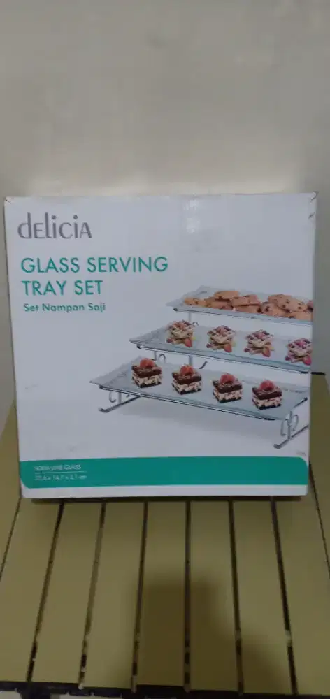 Tempat Saji Kue (3 Rak)