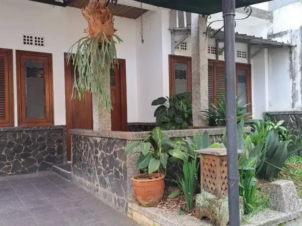 Disewakan Rumah 2 Lantai Siap Huni di Antapani Bandung Timur