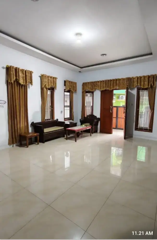 Di kontrakan rumah 2 lantai kelapa dua depok