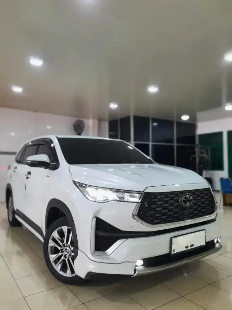 INNOVA ZENIX Q HEV TSS 2025