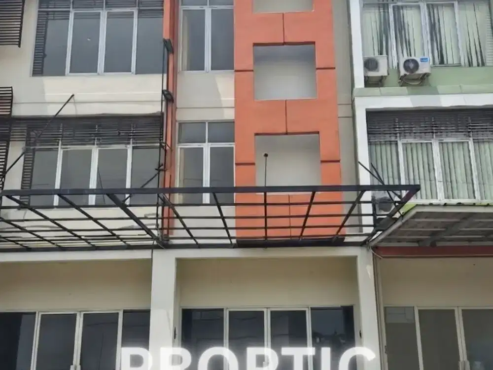 Ruko 3 lantai Lebar 8 langka luas besar Rungkut Surabaya - RK103APD