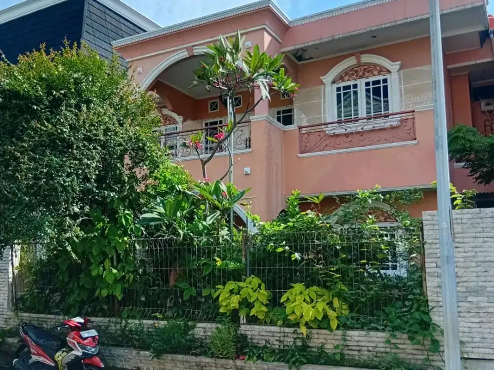 Dijual Rumah 2 Lantai Siap Huni di Kelapa Gading Dalam Cluster Ekslusif, Asri